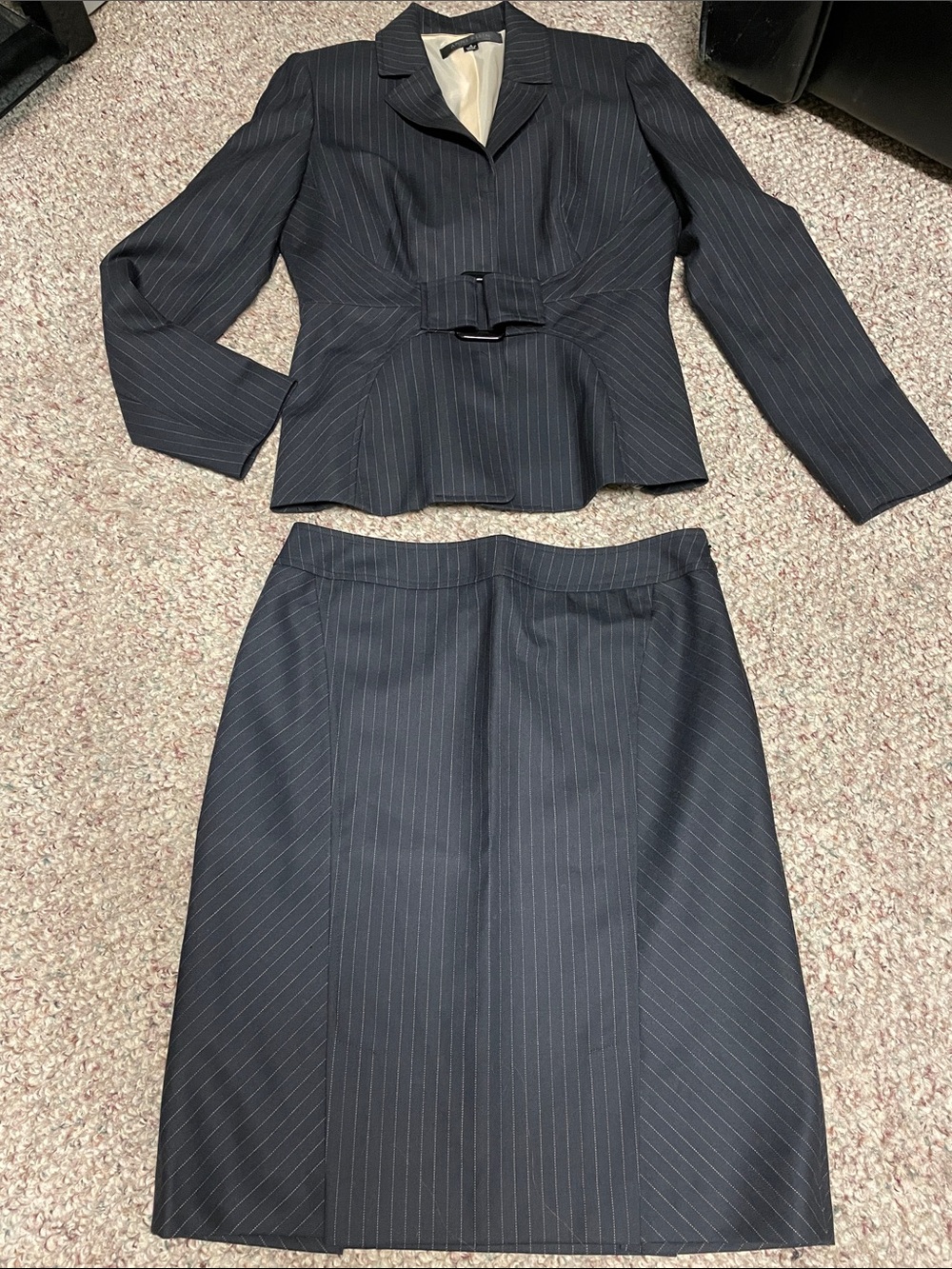 Anne Klein Classic Navy Pinstripe Women's blazer Jacket & Skirt suit - new